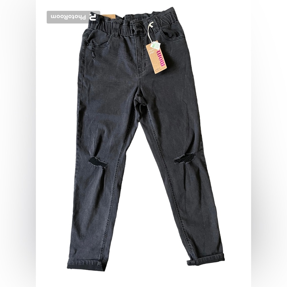 Mom jean high rise.
